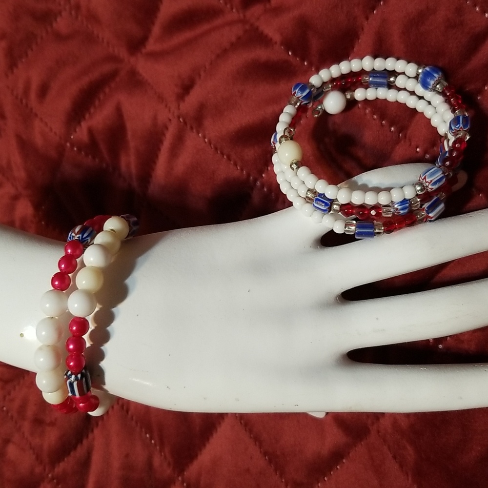 BRACELETS, 4th Of July Design, Fits 6- 9, New Handmade Red Wh. & Blue, 3 Row H14